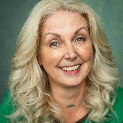 Suzanna  Hughes 