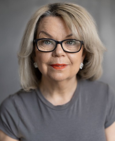 Jacqueline  cooper 
