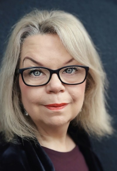 Jacqueline  cooper 