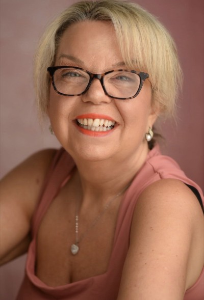 Jacqueline  cooper 