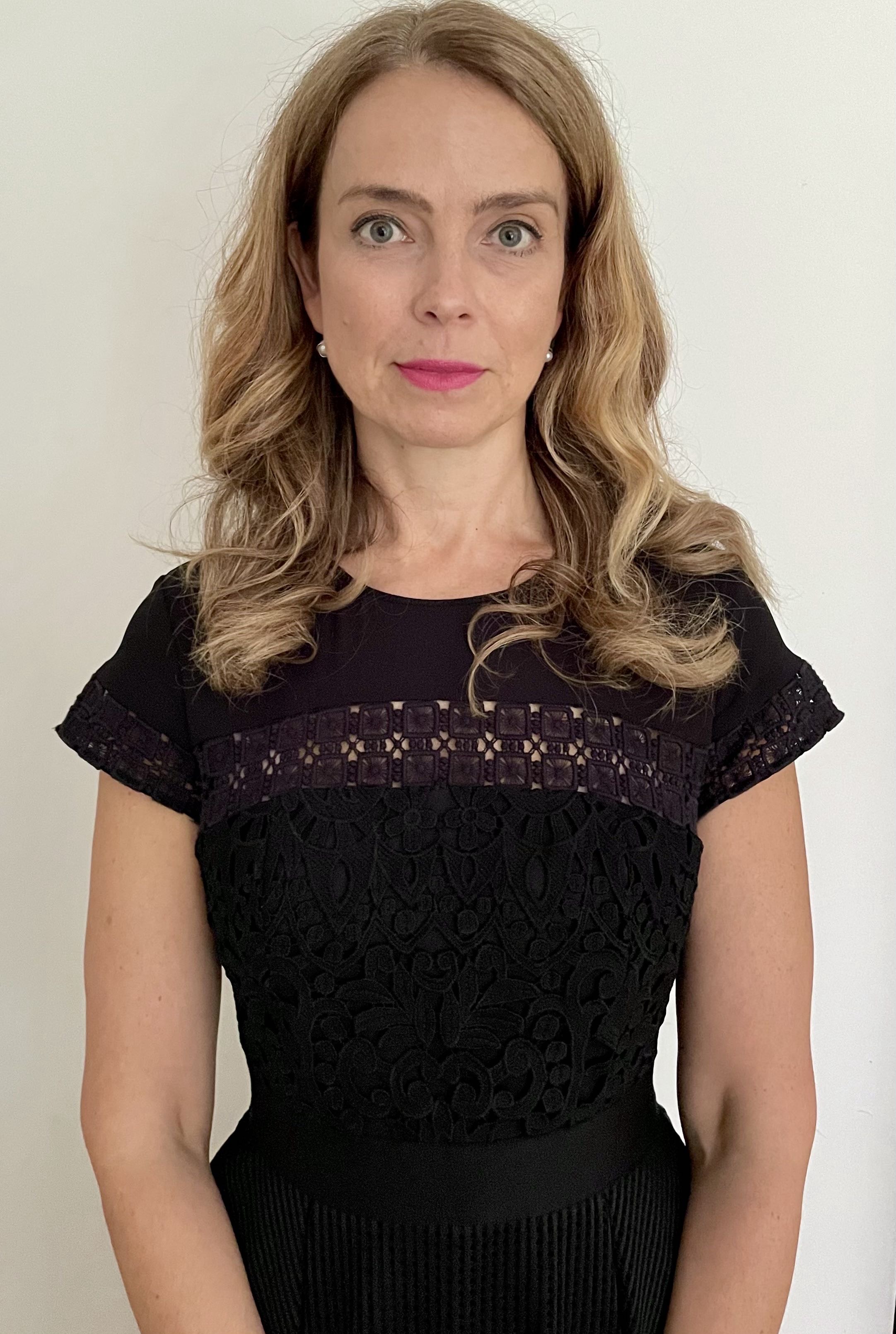 Elena Harding