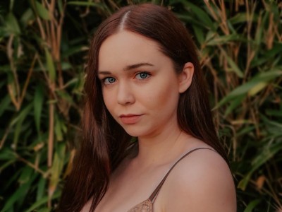 Poppy Castleton